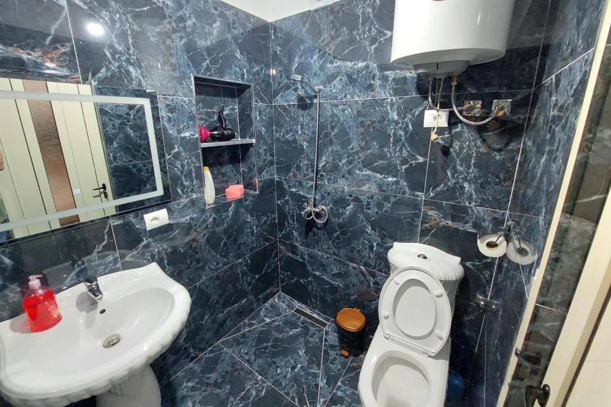 Villa Heljos Apartaments Vlorë Buitenkant foto