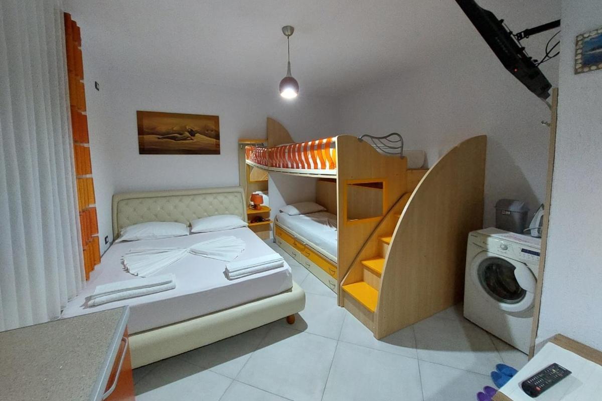 Villa Heljos Apartaments Vlorë Kamer foto